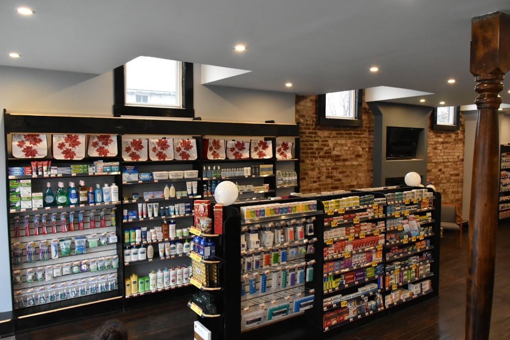 Beeton Pharmacy - Pharmasave | 1 Main St W, Beeton, ON L0G 1A0, Canada | Phone: (905) 748-1100