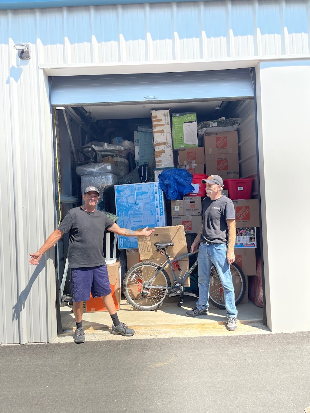 I Haul | 1180 Edgett Rd, Courtenay, BC V9N 6C7, Canada | Phone: (250) 338-9277