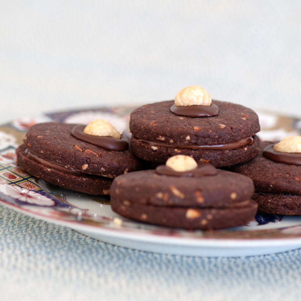 Pistacia Bakery | 355 Davisville Ave, Toronto, ON M4S 1H1, Canada | Phone: (647) 274-9114