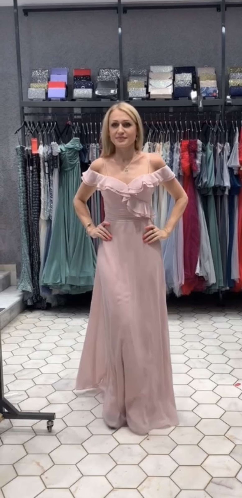 Lemas Fasion | 551 Creekview Way, Gloucester, ON K1T 0K6, Canada | Phone: (613) 794-0235