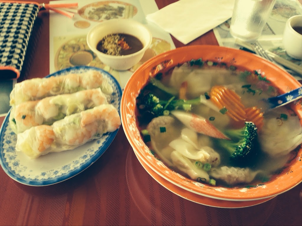 Vietnam International Restaurant | 3716 61 Ave SE, Calgary, AB T2C 1Z4, Canada | Phone: (403) 236-0078
