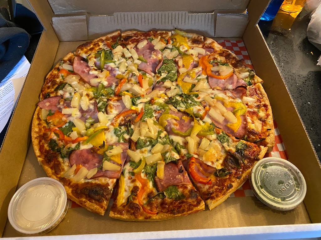 Red Rock Pizza Canmore | 1005 Cougar Creek Dr #100, Canmore, AB T1W 1E1, Canada | Phone: (403) 675-4443