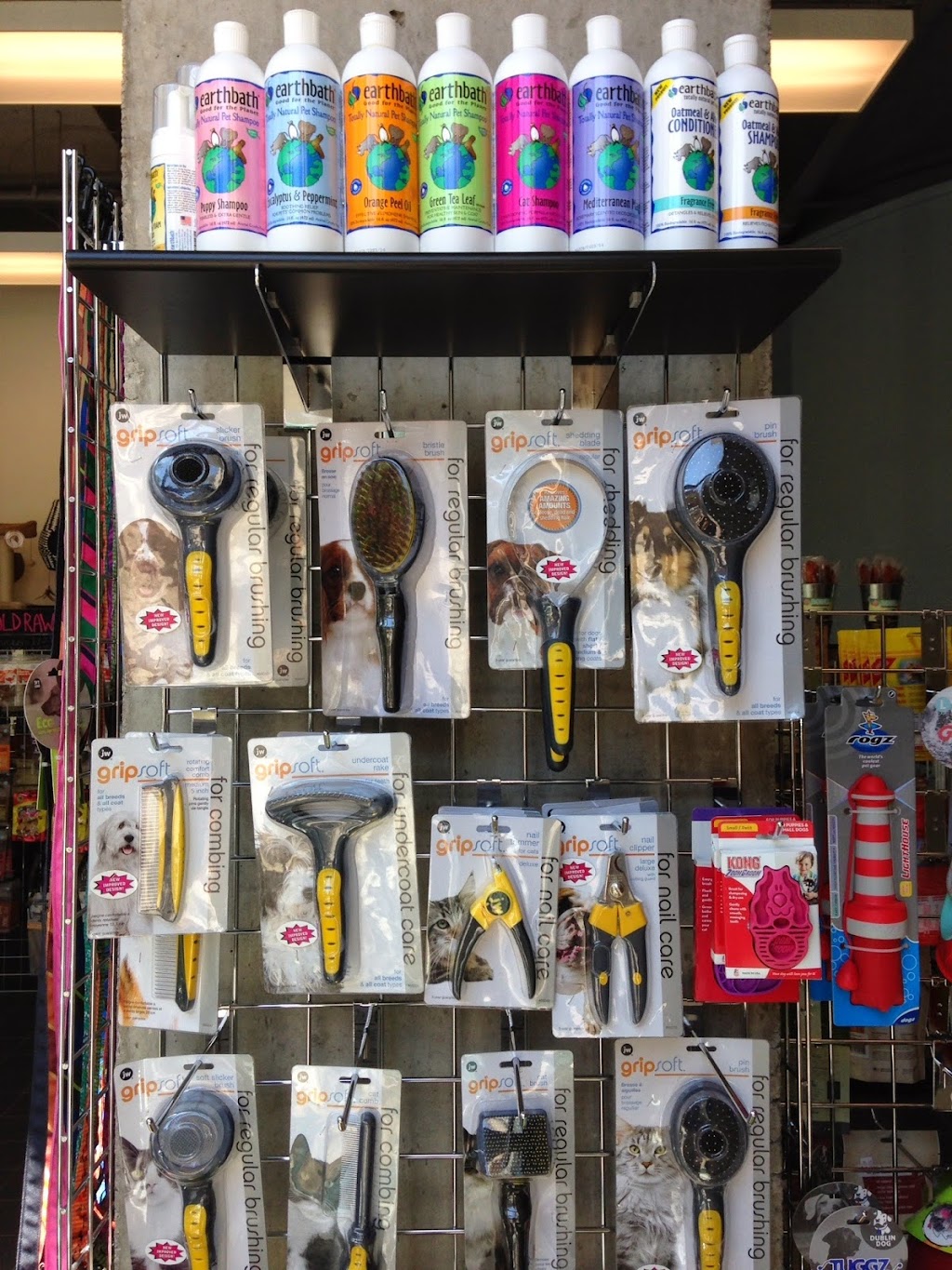 Cricket & Company | 21 Murray St, Ottawa, ON K1N 9M5, Canada | Phone: (613) 562-1919