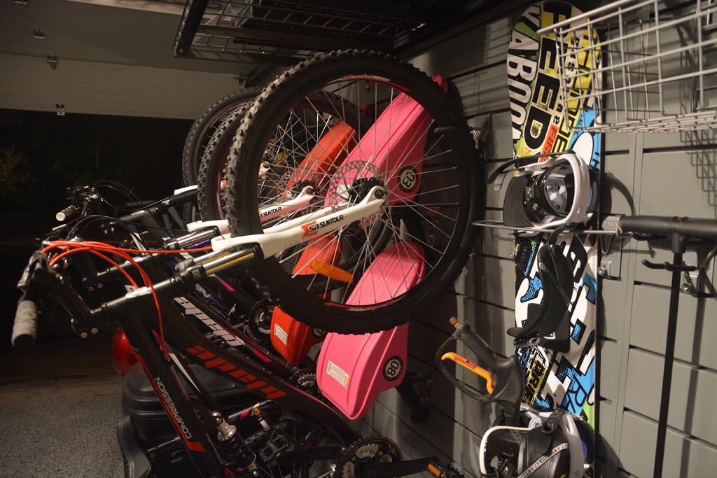 Invincible Garage | 29 Greengate Rd, North York, ON M3B 1E7, Canada | Phone: (416) 833-5715