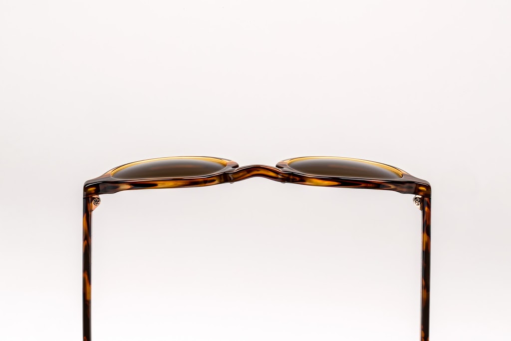 Netlooks Lunettes Sur Mesure | Parking du haut, 809 Route des Rivières local 204, Saint-Nicolas, QC G7A 2V2, Canada | Phone: (418) 831-1234