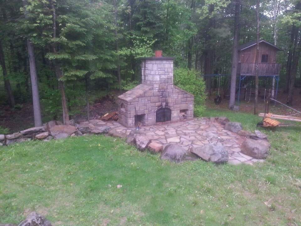 Le Maçonnier du Nord Inc. | 10 Rue Jessica, Saint-Hippolyte, QC J8A 3R5, Canada | Phone: (450) 848-2725