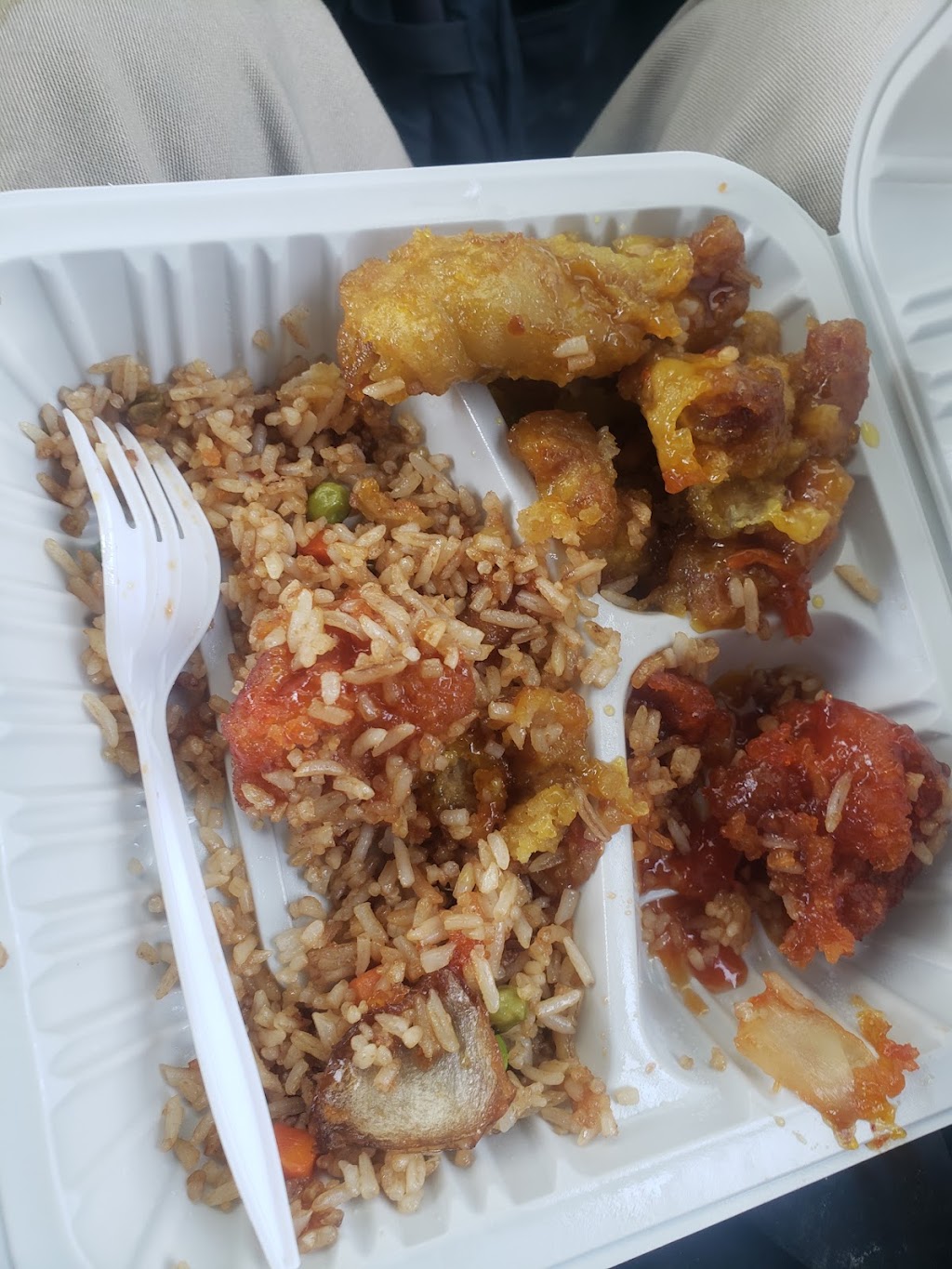 Famous Wok | 2525 36 St NE, Calgary, AB T1Y 5T4, Canada | Phone: (587) 352-6177