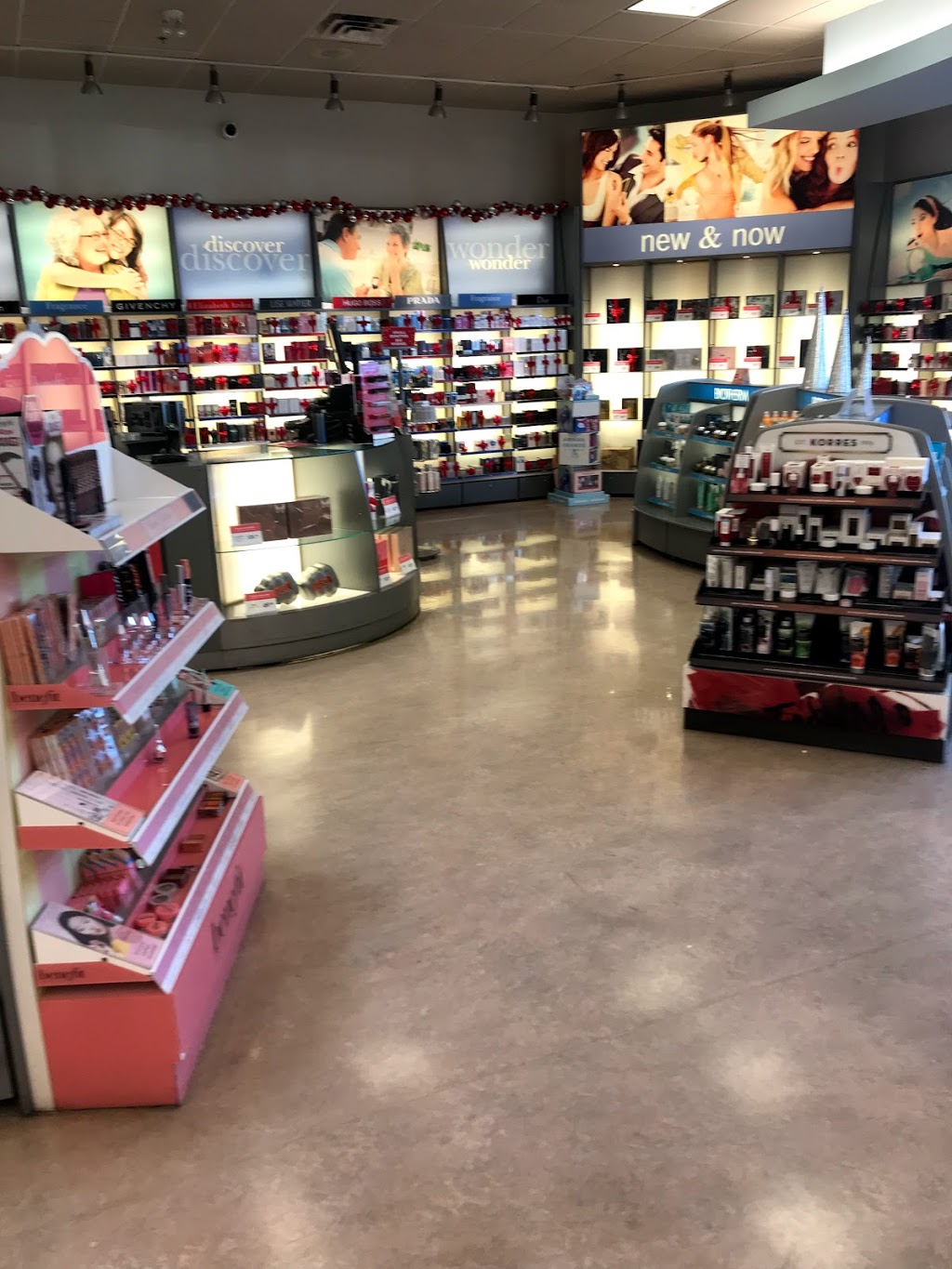 Shoppers Drug Mart | 5602 Tenth Line W #101, Mississauga, ON L5M 5S5, Canada | Phone: (905) 858-4618