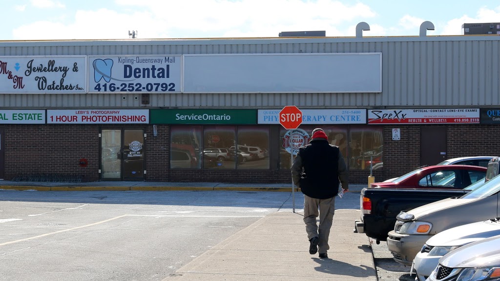 Spexx Queensway | 1255 The Queensway #14, Etobicoke, ON M8Z 1S2, Canada | Phone: (416) 850-2119