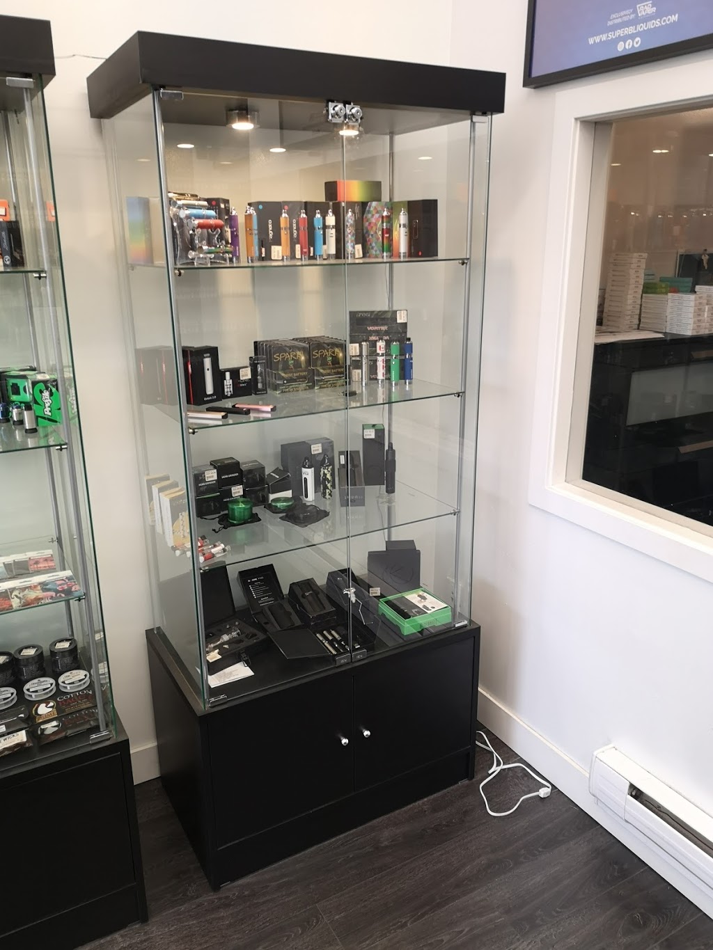 Vape Street Canada | 6694 Hastings St, Burnaby, BC V5B 1S3, Canada | Phone: (604) 320-0550