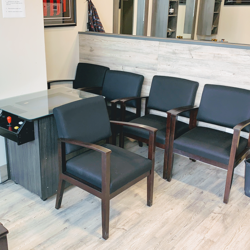Frano’s Barber Shop | 3050 Gladwin Road Reception, Abbotsford, BC V2T 0H5, Canada | Phone: (604) 859-0667
