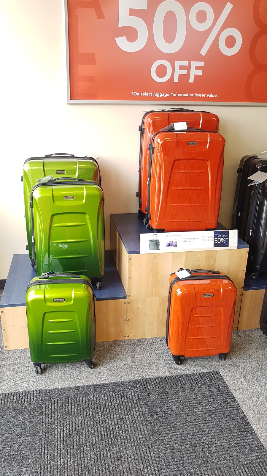 Samsonite Company Store | 305 C H Meier Blvd, Stratford, ON N5A 6W6, Canada | Phone: (519) 271-7962