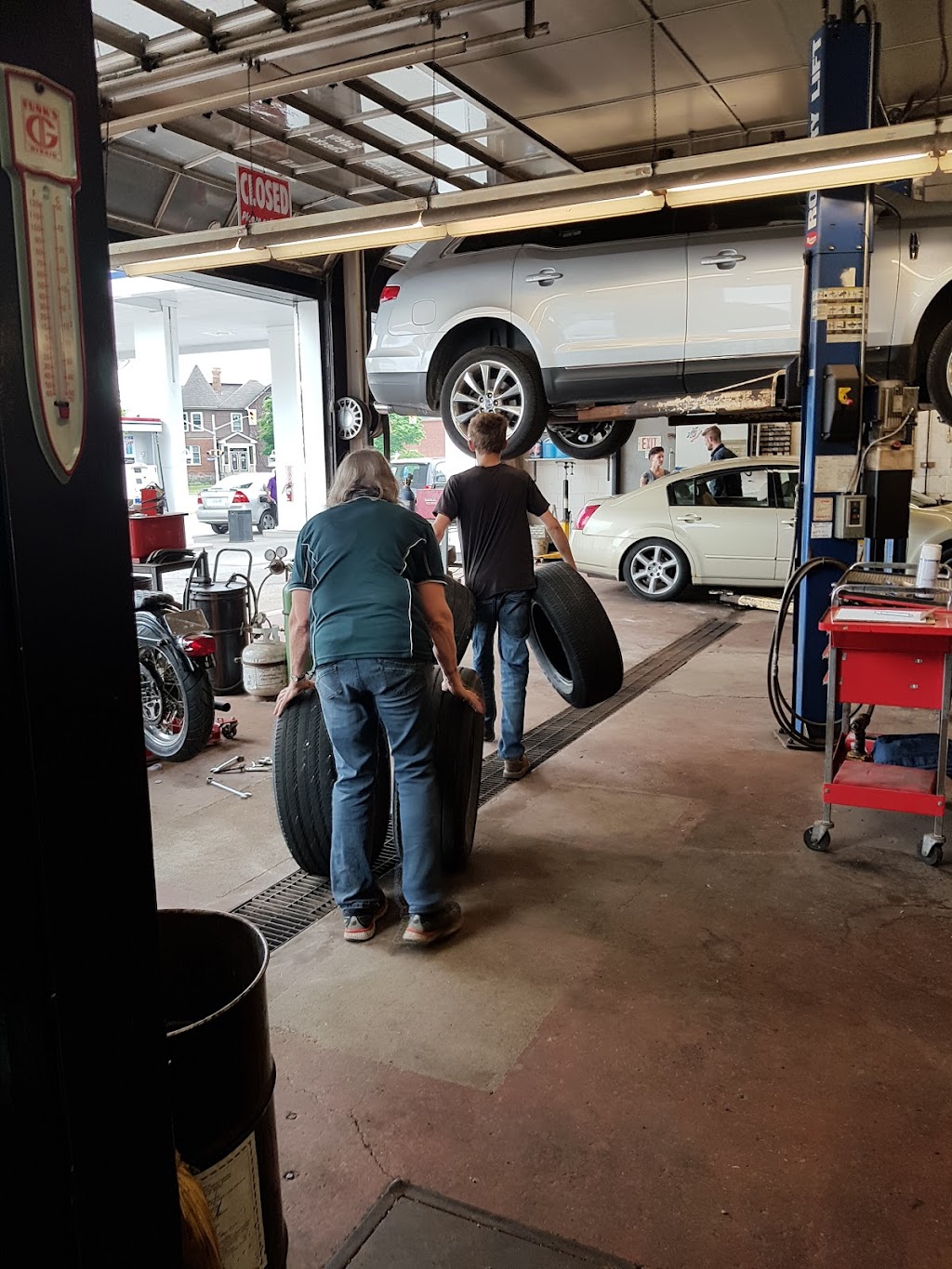 Goderich Service Centre LTD | 551 Mooney St, Goderich, ON N7A 3X8, Canada | Phone: (519) 524-6001