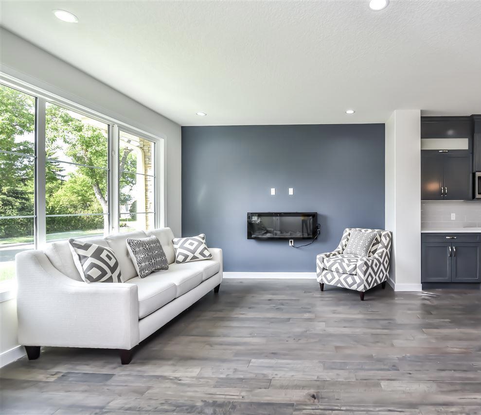 Royce Custom Homes | 6804 51 Ave NW, Edmonton, AB T6B 2P4, Canada | Phone: (780) 667-6565