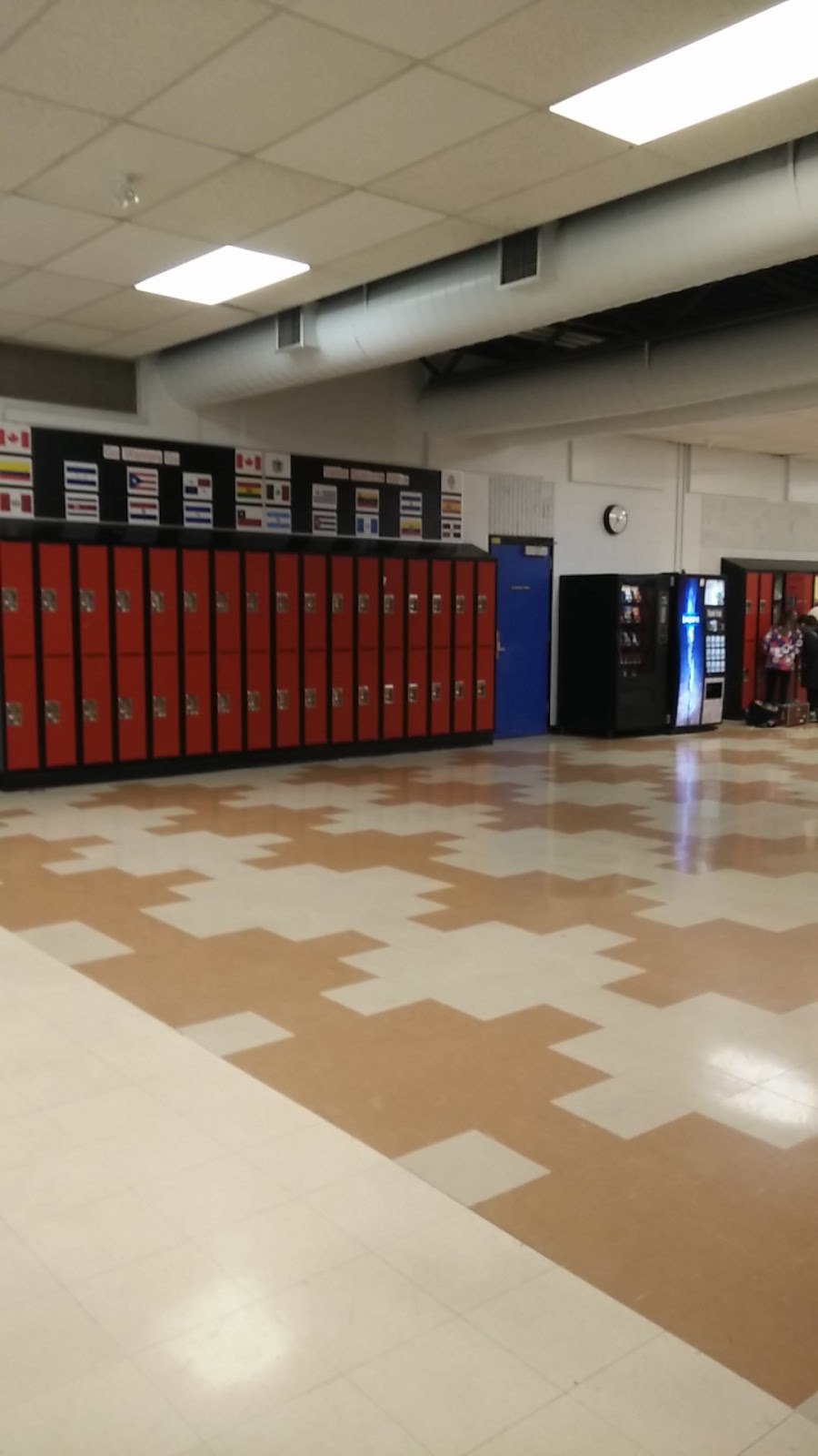 Robert Warren School | Calgary Board of Education | 12424 Elbow Dr SW, Calgary, AB T2W 1H2, Canada | Phone: (403) 777-7690