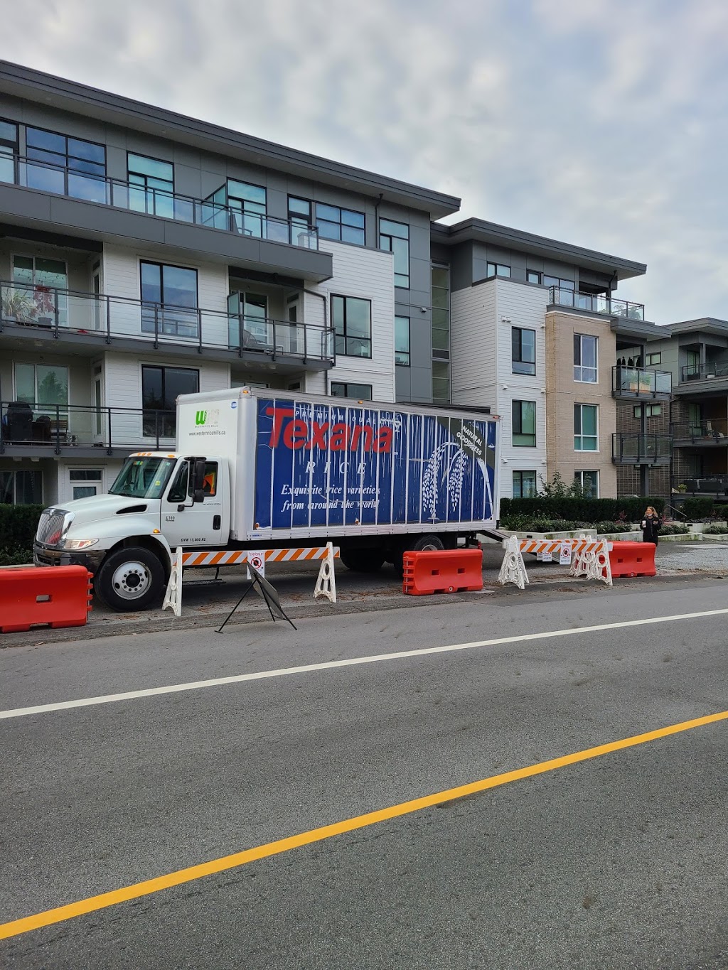 Gorilla Moving Company Abbotsford | 31833 Jervis Ct, Abbotsford, BC V2T 4X7, Canada | Phone: (778) 551-9911