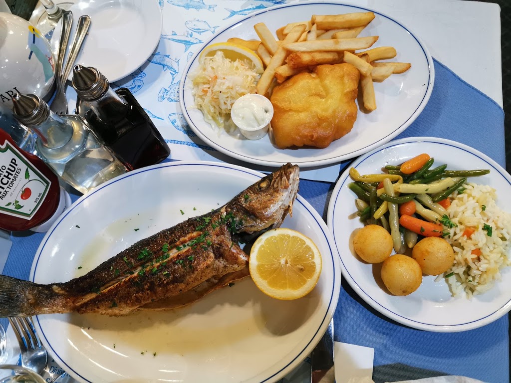 Flippers Fish House | 2300 Lawrence Ave E, Scarborough, ON M1P 2K9, Canada | Phone: (416) 759-6671