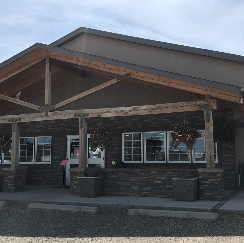 Sunny South Veterinary Services Ltd. (Large Animal) | 1118 41 St N, Lethbridge, AB T1H 5M1, Canada | Phone: (403) 327-2425