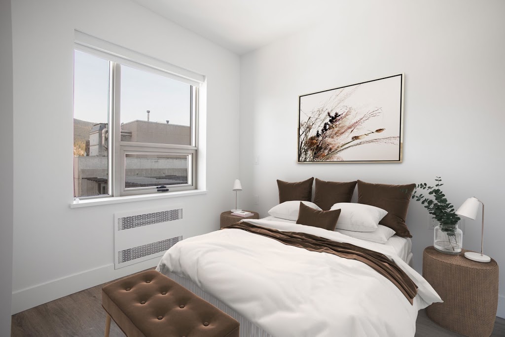The Lonsdale | 108 13th St W, North Vancouver, BC V7M 0G8, Canada | Phone: (604) 330-6092