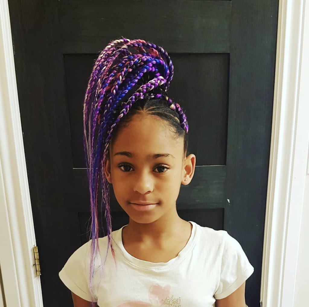 Butterfly Braids | 173 Huntersfield Dr, Ottawa, ON K1T 3M1, Canada | Phone: (613) 290-2773