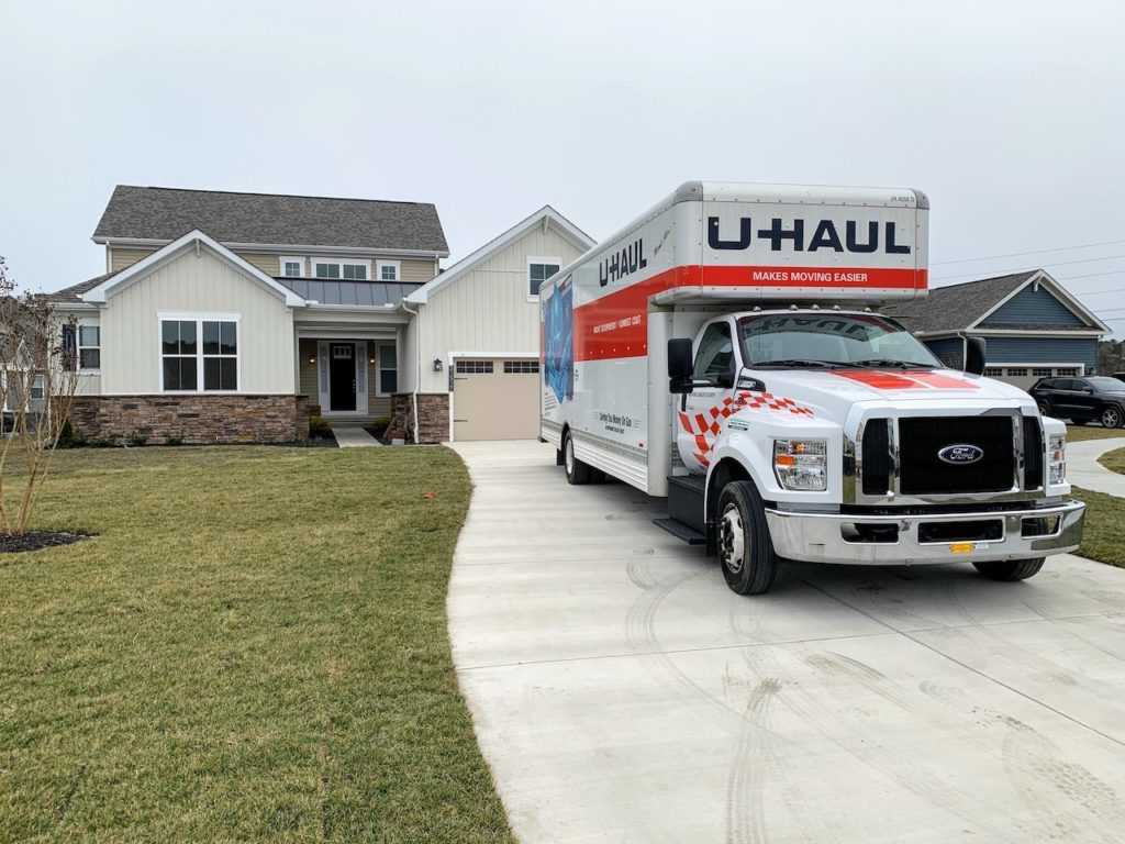 Tip Top Movers | 315 Columbus Ave, Ottawa, ON K1K 1P3, Canada | Phone: (613) 400-8523
