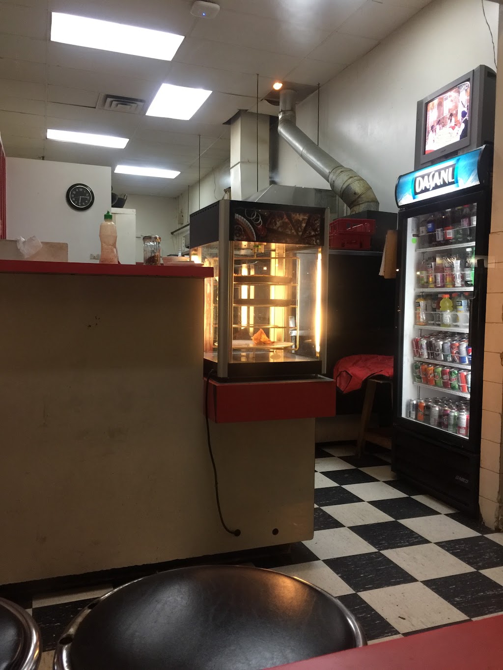 Dunbar Pizza & Indian Food | 3348 Dunbar St, Vancouver, BC V6S 2C1, Canada | Phone: (604) 732-4999