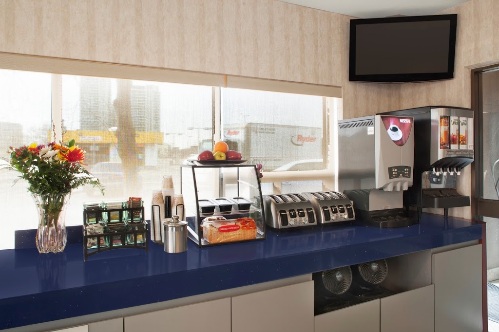 Canadas Best Value Inn Toronto | 650 Evans Ave, Etobicoke, ON M8W 2W6, Canada | Phone: (416) 255-5500