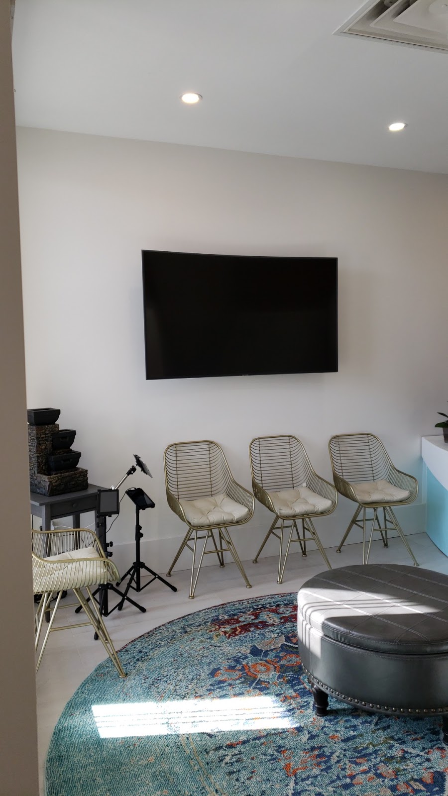 Smile Point Dental | 1525 Cornwall Rd #13, Oakville, ON L6J 0B2, Canada | Phone: (647) 429-2000