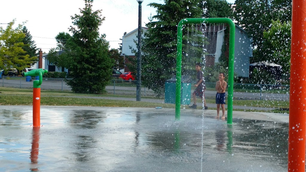 Parc Jean-Béliveau | 21 Rue Perron, Saint-Constant, QC J5A 1H2, Canada | Phone: (450) 638-2010