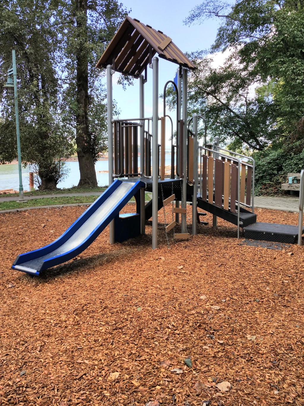 Gladstone-Riverside Park | 2500 East Kent Ave S, Vancouver, BC V5P 4X2, Canada | Phone: (604) 873-7000