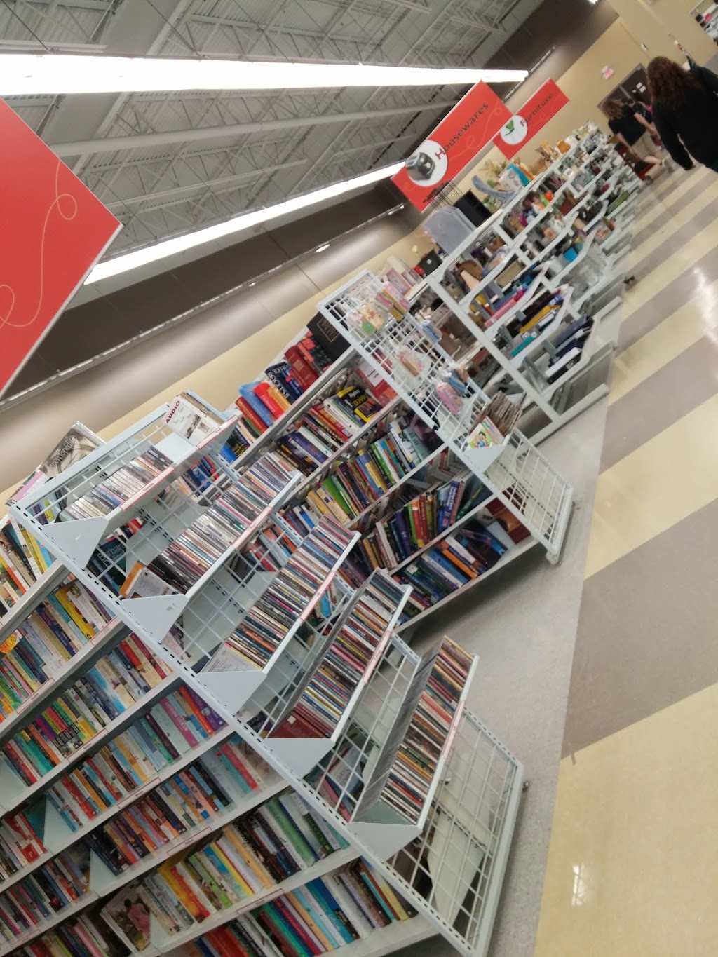 Value Village | 4220 Innes Rd Unit 3, Orléans, ON K4A 5E6, Canada | Phone: (613) 837-9080