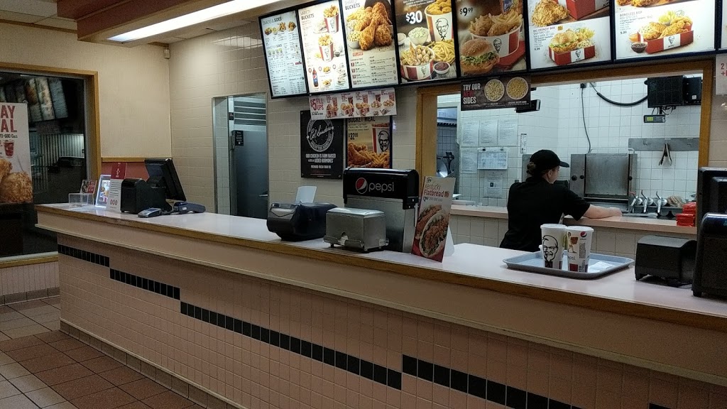 KFC | 720 Main St E, Listowel, ON N4W 2C7, Canada | Phone: (519) 291-1140