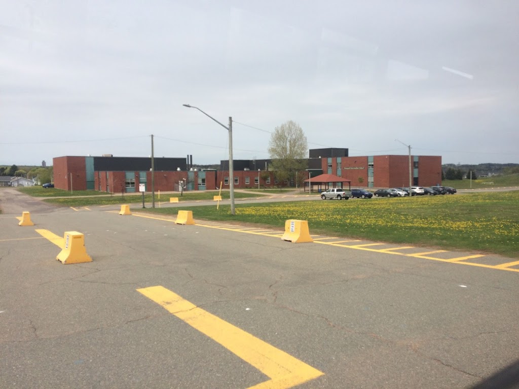 Stonepark Intermediate School | 50 Pope Ave, Charlottetown, PE C1A 7P5, Canada | Phone: (902) 368-6085