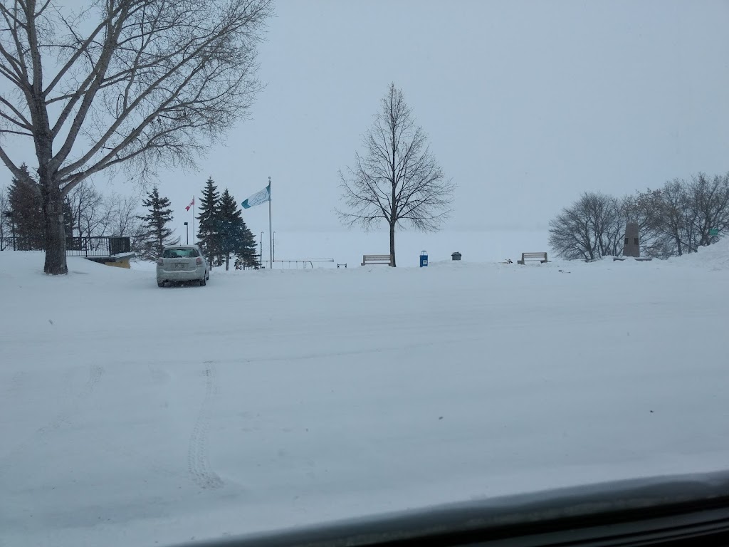The Lakeview Inn | 57 Park Ave, Lac du Bonnet, MB R0E 1A0, Canada | Phone: (204) 345-8661