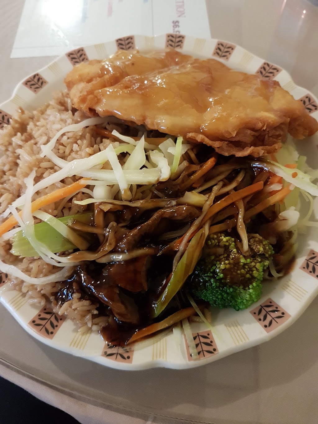 Spring Roll Restaurant | 1142 Notre Dame Ave, Winnipeg, MB R3E 0P1, Canada | Phone: (204) 783-7761