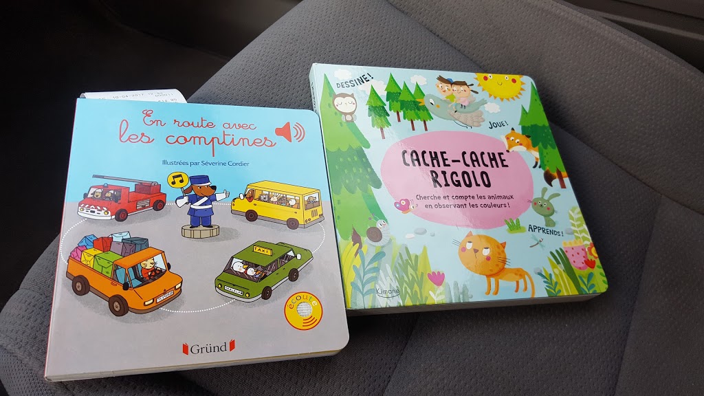 Le Coin du livre | 1657 Cyrville Rd, Gloucester, ON K1B 3L7, Canada | Phone: (613) 746-1242