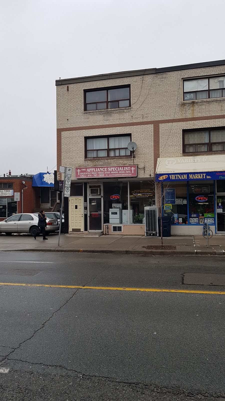 Appliance Specialist | 2776 Dundas St W, Toronto, ON M6P 1Y3, Canada | Phone: (416) 767-3055