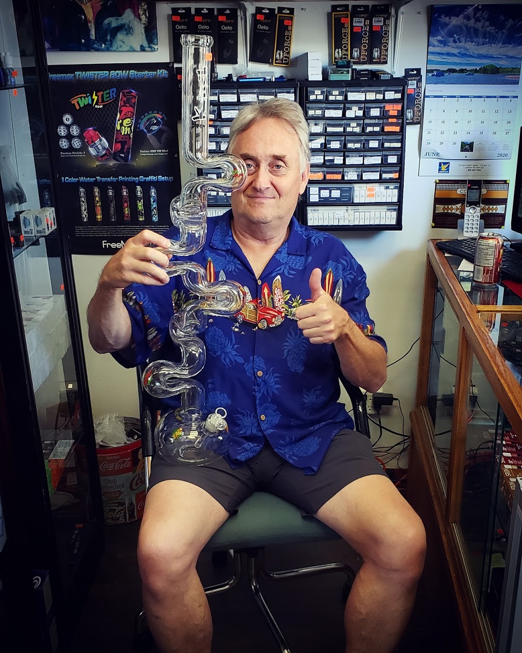 Crescent Vape Shop/ Crescent trading post | 102 Victoria St E, Amherst, NS B4H 1X8, Canada | Phone: (902) 661-2209
