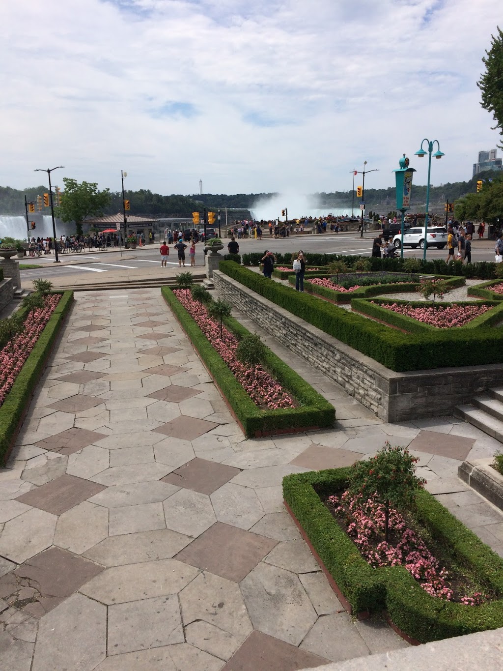 Niagara Parks Weddings | 7400 Portage Rd, Niagara Falls, ON L2E 6T2, Canada | Phone: (905) 356-2217 ext. 4