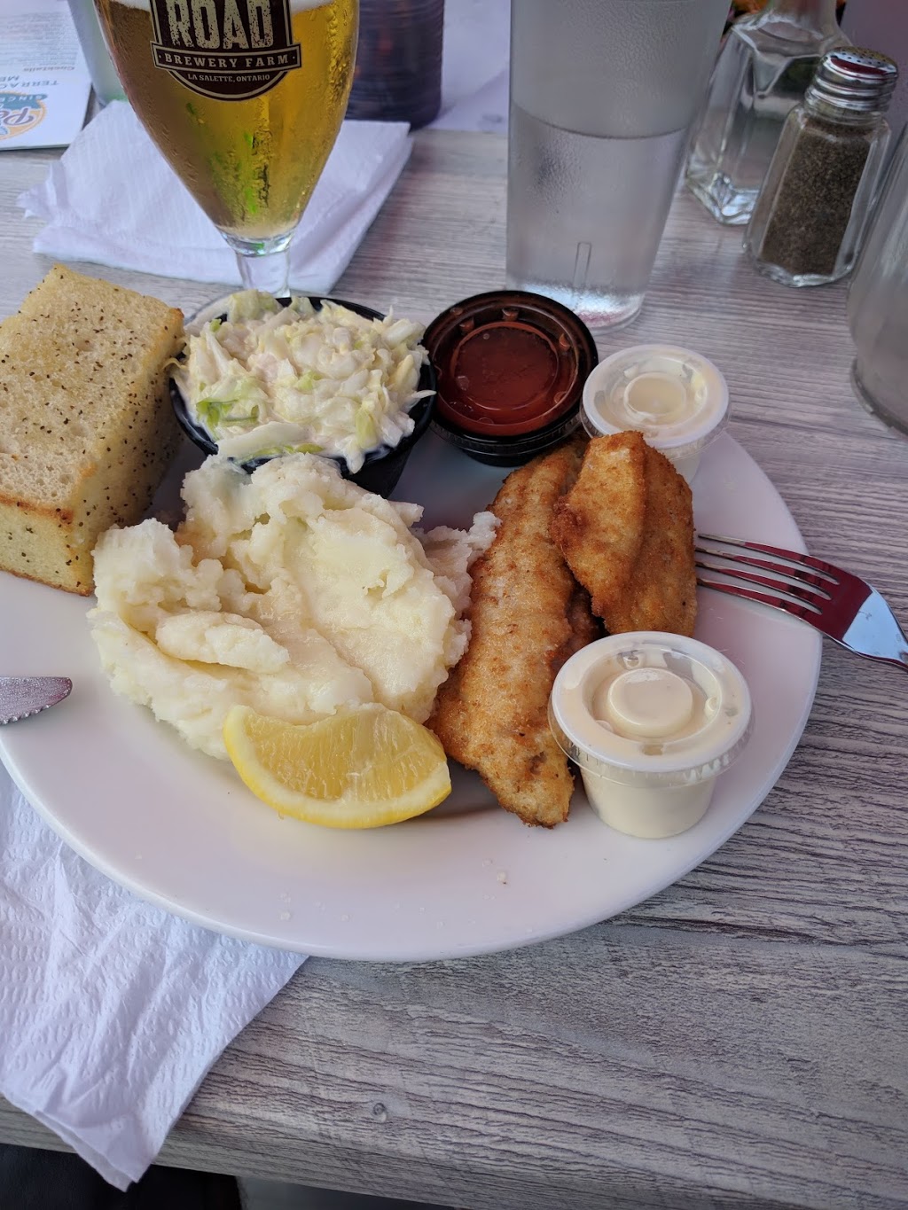 The Cove Room | 19 Walker St, Port Dover, ON N0A 1N0, Canada | Phone: (519) 583-1391