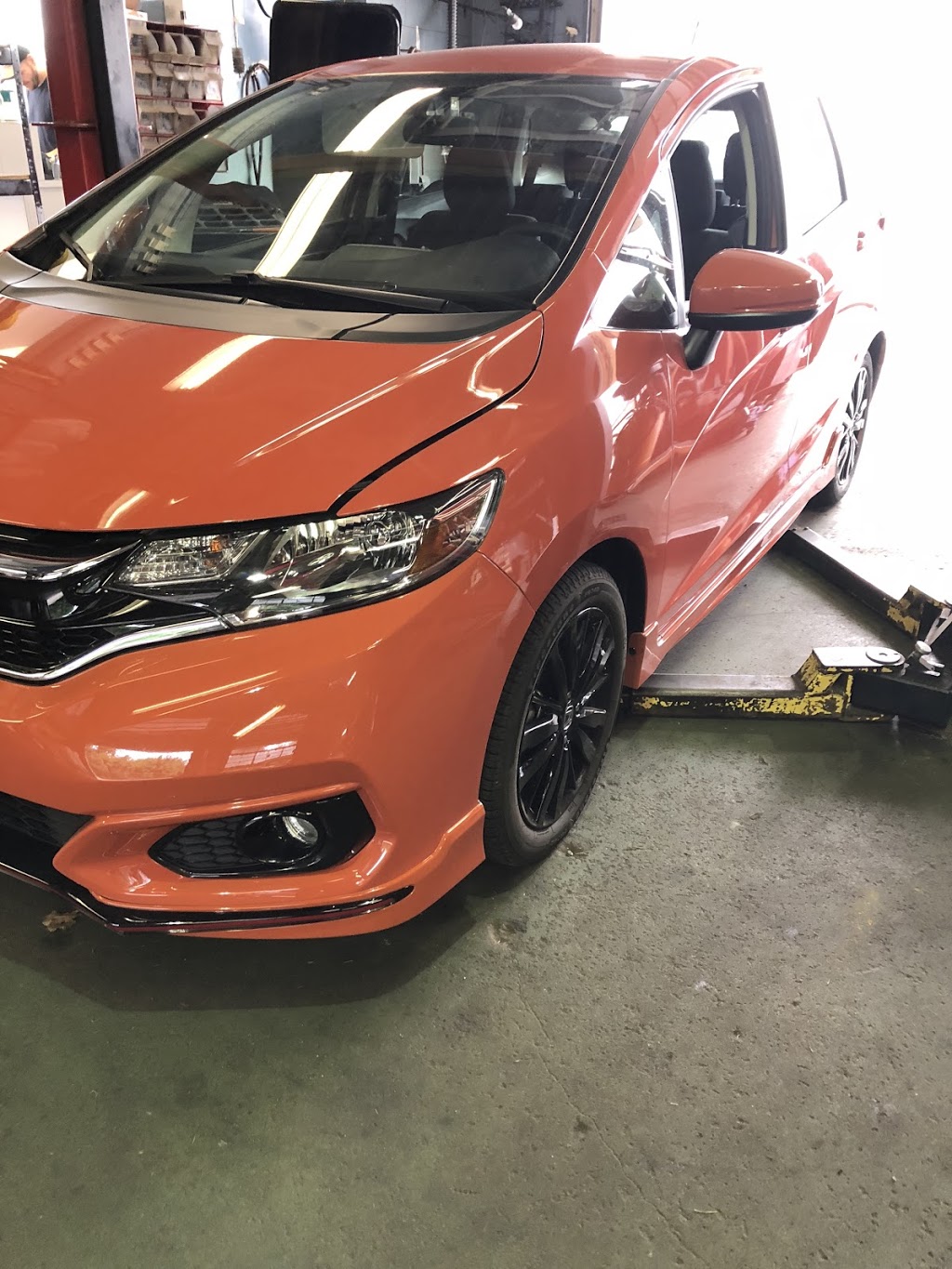 Blue Ribbon Auto Service | 960 Burnhamthorpe Rd E, Mississauga, ON L4Y 2X4, Canada | Phone: (905) 281-8089