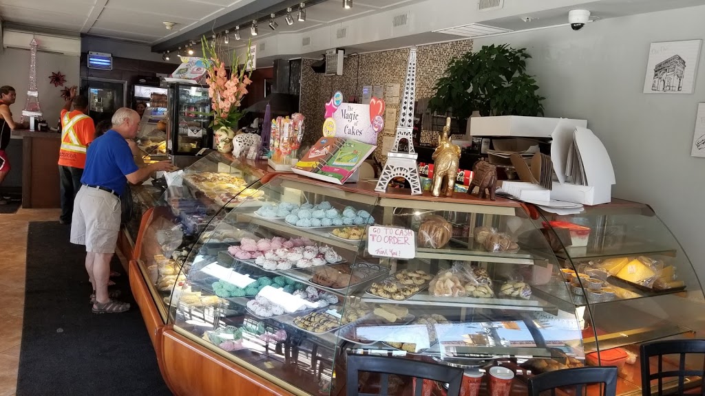 Paris Bakery | 654 Lansdowne Ave, Toronto, ON M6H 3Z5, Canada | Phone: (416) 532-9203