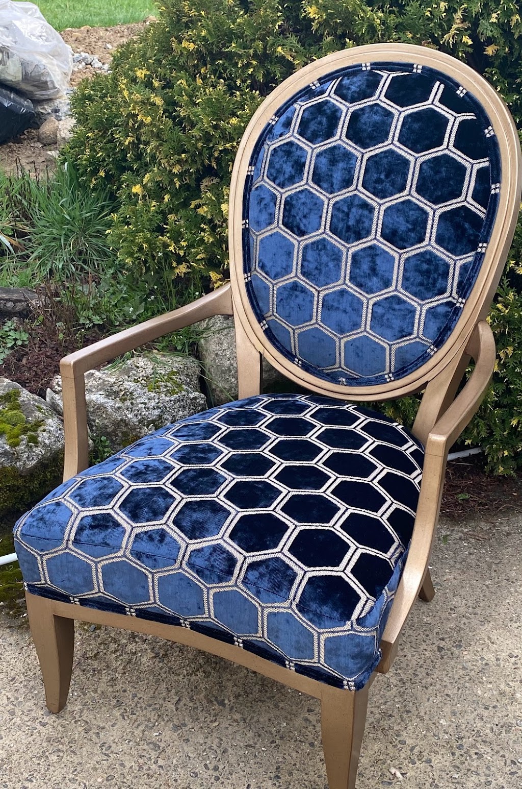 Rogers Upholstery Salon | Salt Spring Island, 210 Tripp Rd, Salt Spring Island, BC V8K 1K6, Canada | Phone: (604) 637-7563