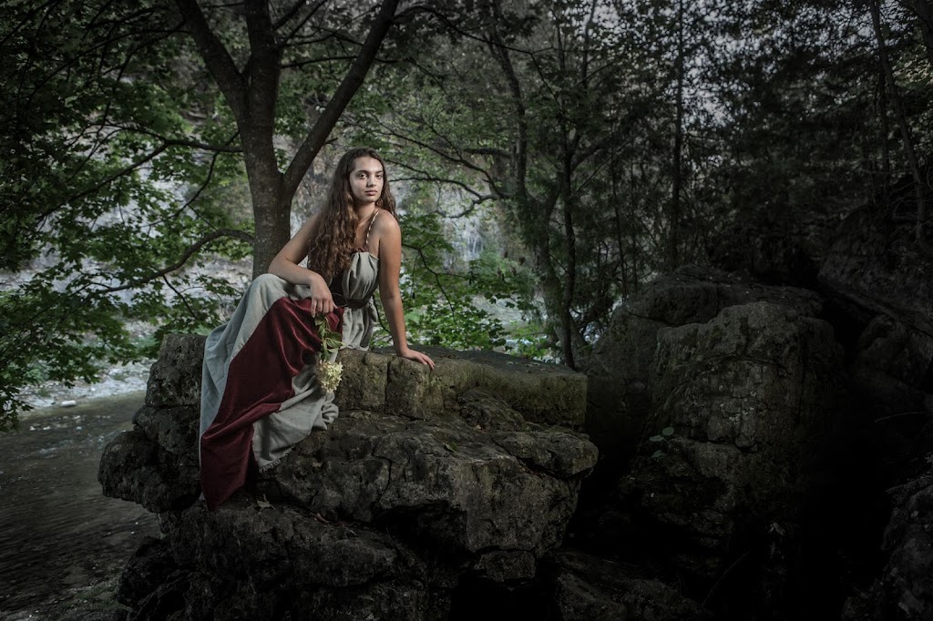 Sophie Hogan Photography Studio | 48 E Mill St, Elora, ON N0B 1S0, Canada | Phone: (519) 803-1635