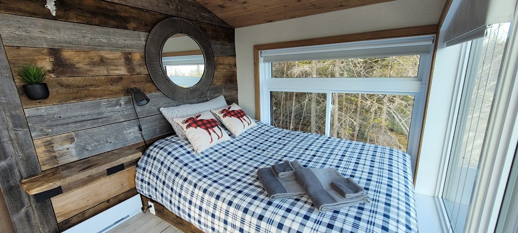Le Panörama | 33, chemin de lOurs Noir Domaine Maelström, Lac-Beauport, QC G3B 1B3, Canada | Phone: (418) 802-3475