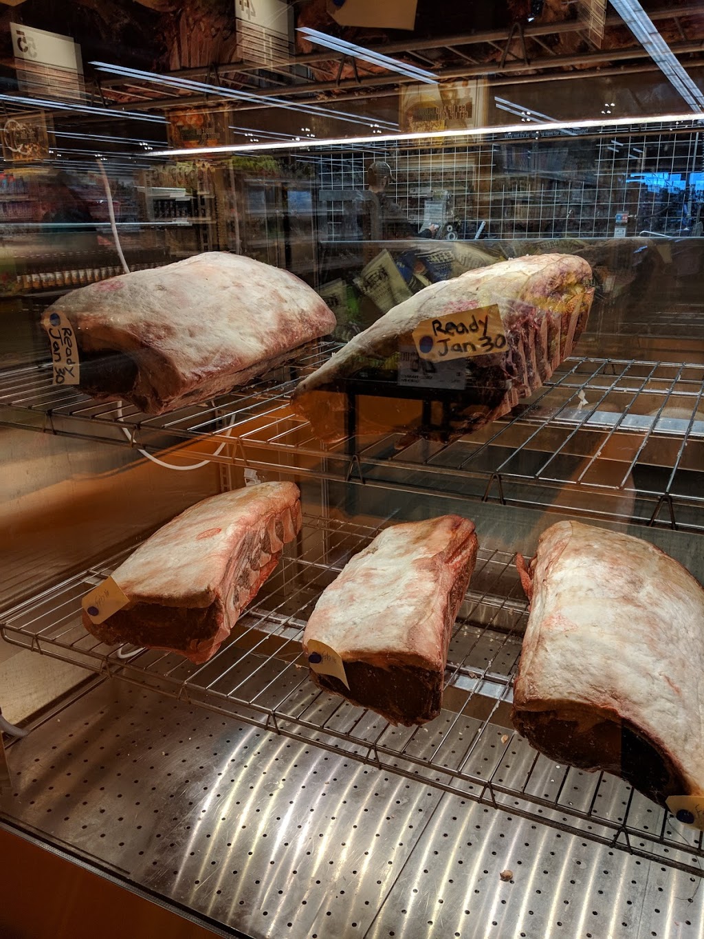 Loblaws | 250 Lakeshore Rd W, Mississauga, ON L5H 1G6, Canada | Phone: (905) 271-9925