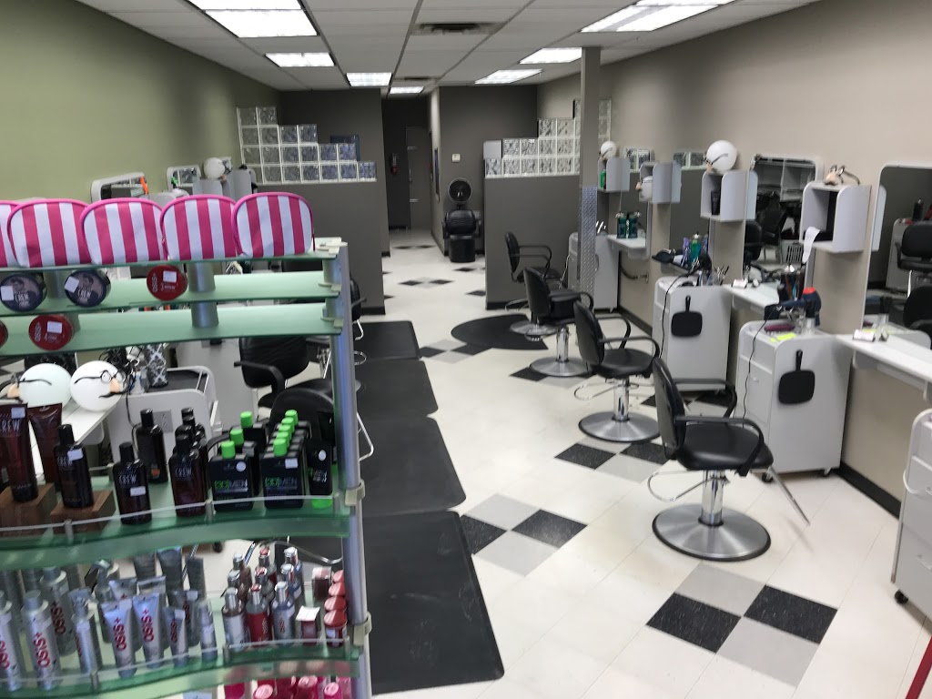 Ultracuts Professional Haircare Centres | 294 Venture Crescent, Saskatoon, SK S7K 6M1, Canada | Phone: (306) 652-1260