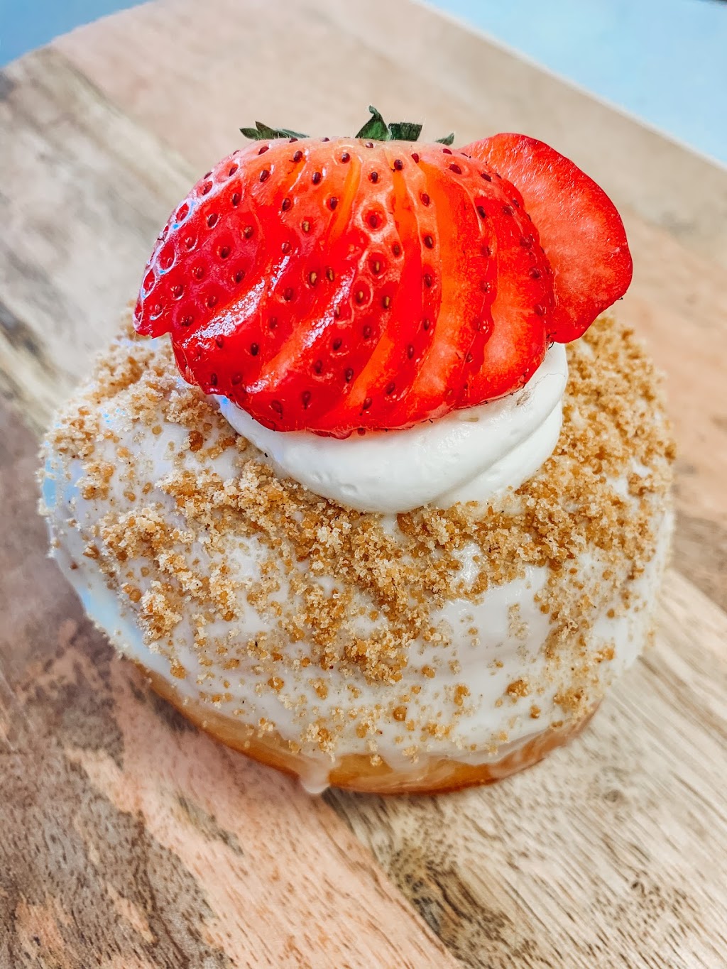 Euro Desserts | 90 Turbine Dr #16, North York, ON M9L 2S2, Canada | Phone: (416) 749-2123