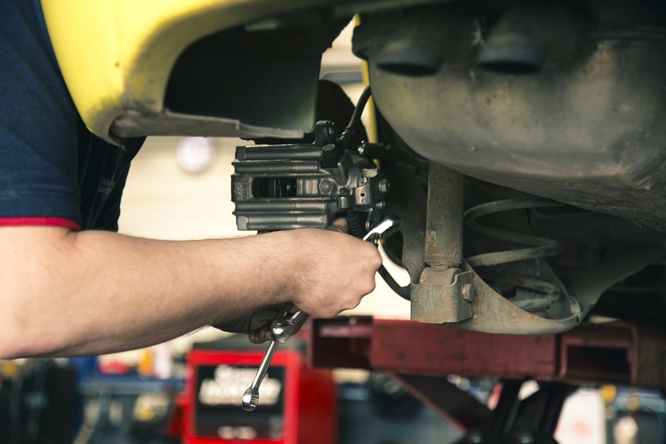 London Genuine Auto Service | 573 Horton St E, London, ON N6B 1M8, Canada | Phone: (519) 432-2669