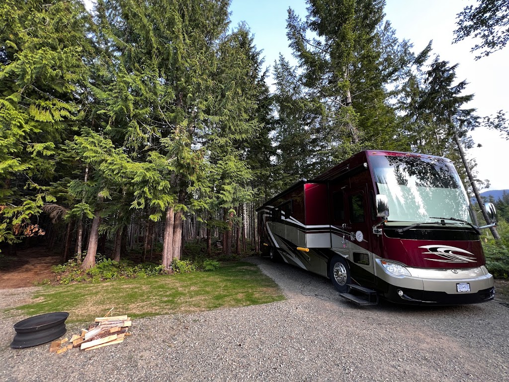 Lily Pond RV | 2540 MacPherson Rd, Qualicum Beach, BC V9K 2L7, Canada | Phone: (250) 951-1616